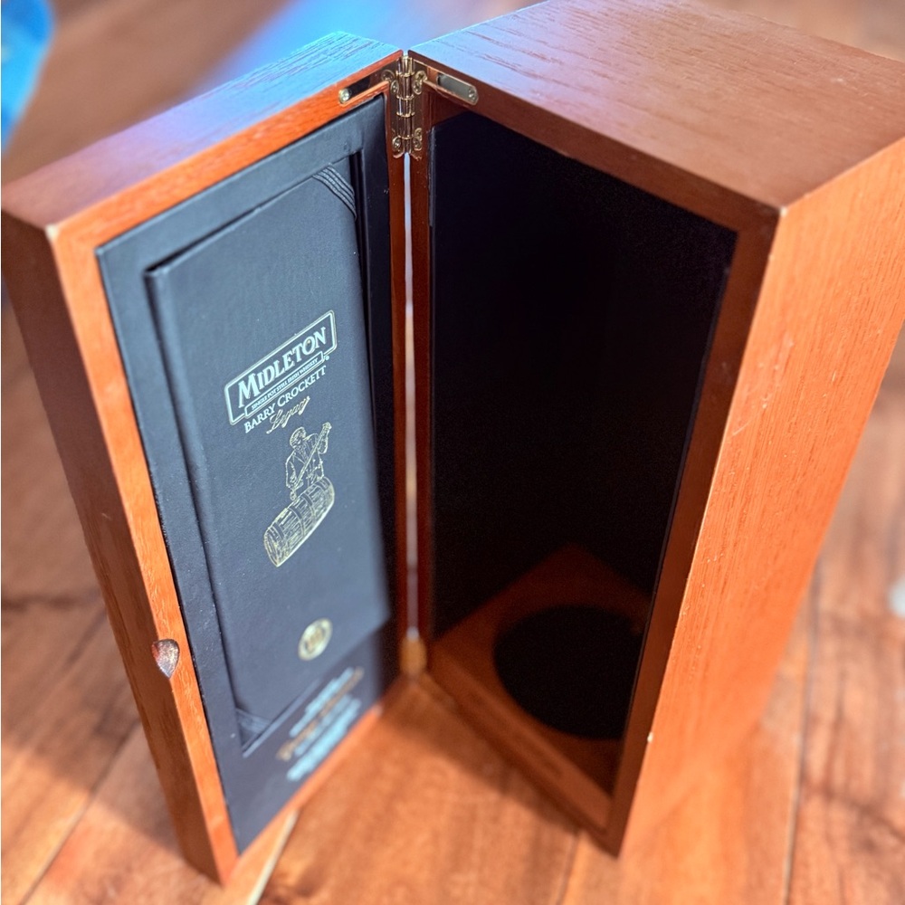Midleton Whisky Barry Crockett Presentation Display Box